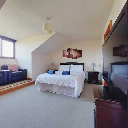 Private Accommodation In House Close To Galway City Екстериор снимка