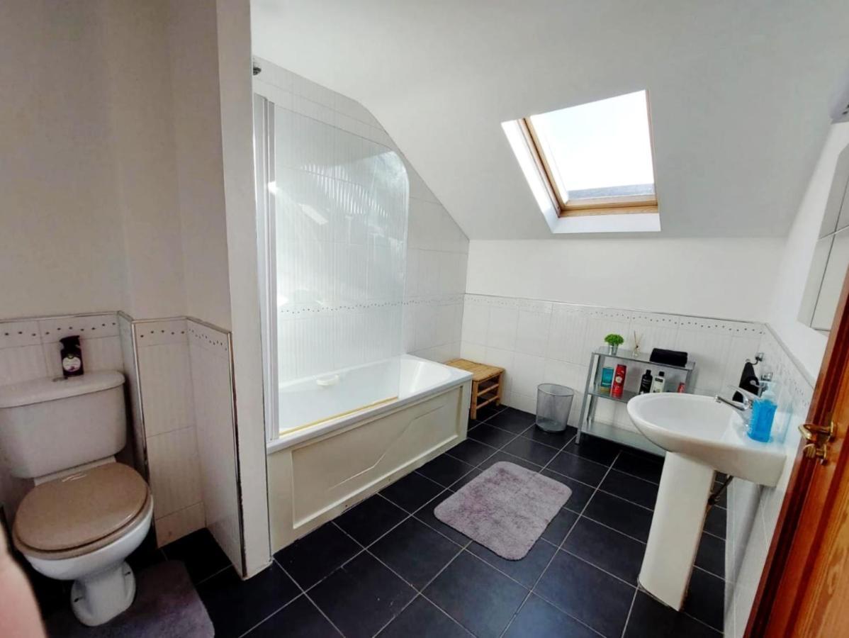 Private Accommodation In House Close To Galway City Екстериор снимка
