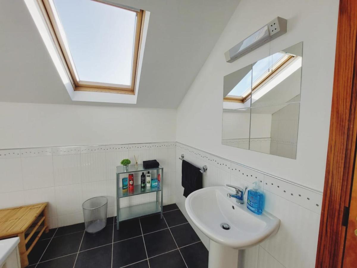 Private Accommodation In House Close To Galway City Екстериор снимка